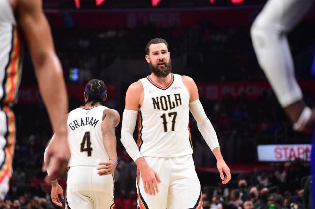 世界杯手机观看-7记三分化身中锋版库里 瓦兰一数据创造NBA历史