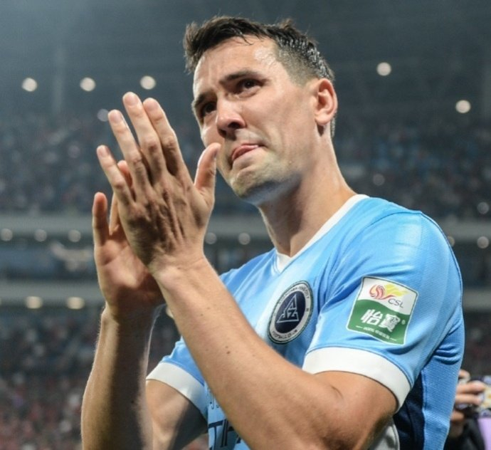 世界杯数据整合-跌出“跑男”榜前3！周定洋来到深圳跑不动了，全场隐身惹争议|深圳新鹏城|成都蓉城|中超|成都蓉城足球俱乐部|揭幕战_新浪体育_新浪新闻