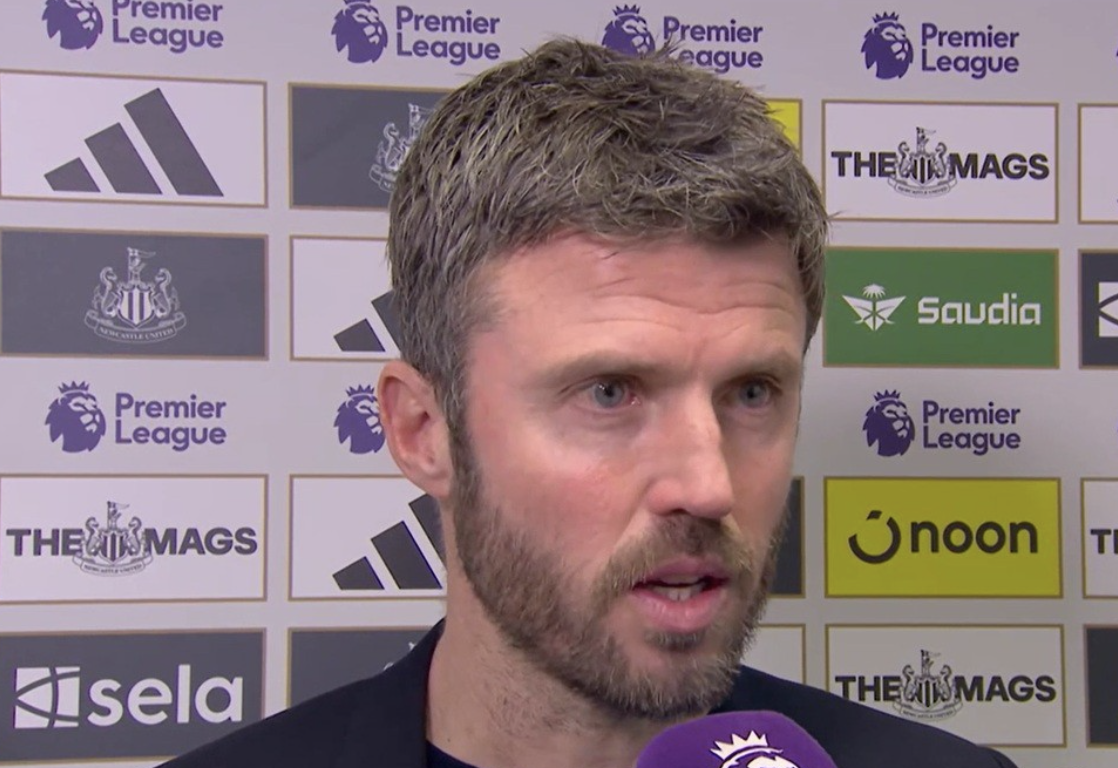 世界杯直播下载-曼联44岁少帅气炸 未与任何球员说话直接离场 生姜头怒批：烂透了